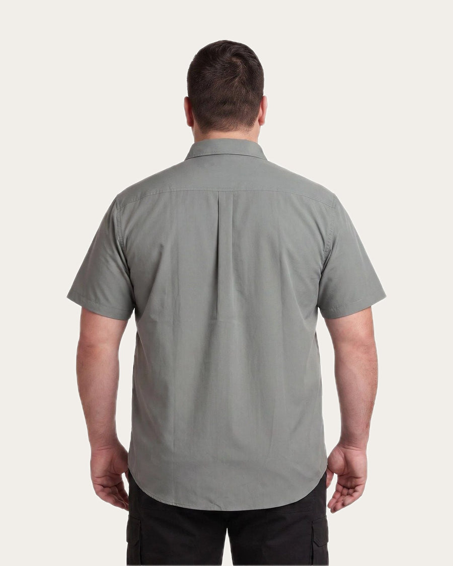 Camisa Hombre Guayabera Lisa Gris Oscuro · foto 2